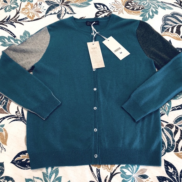 Mongolian Cashmere Color-block Cardigan Sweater - Medium - Picture 1 of 13